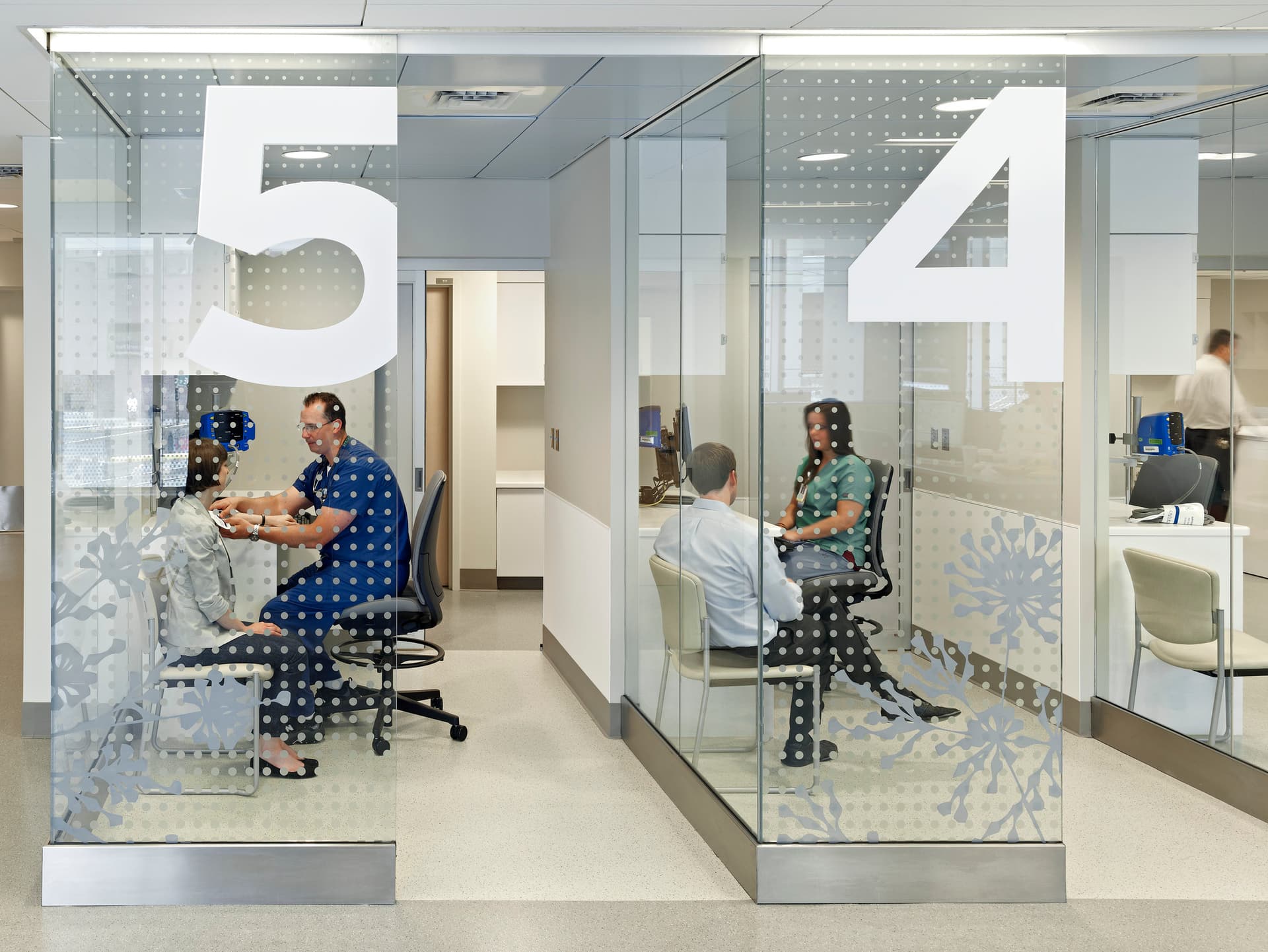 A+U, ED, triage